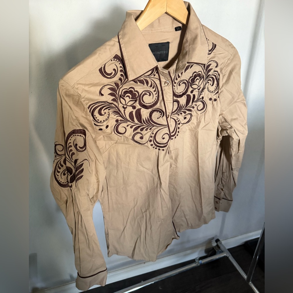 Woman’s Cowgirl Tan Embroidered Jacket